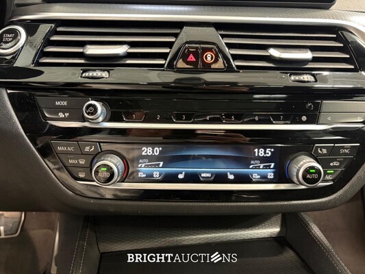 BMW 540d xDrive 5-serie High Executive 340pk 2020 5-Serie, L-918-LG