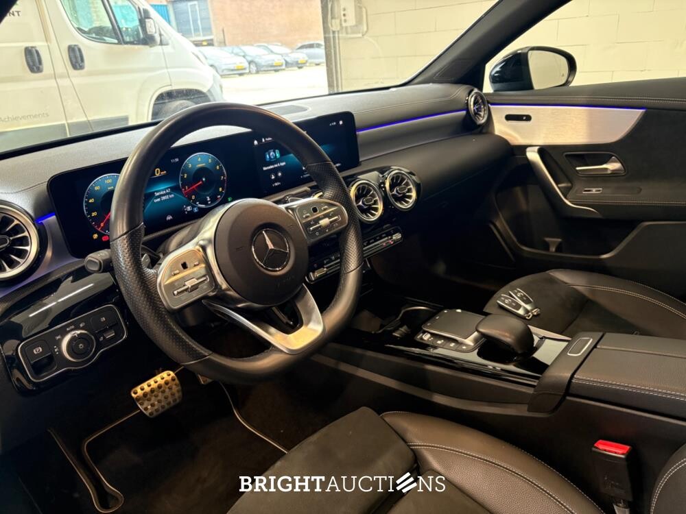 Mercedes-Benz A180 Business Solution AMG 136pk 2022 (Origineel-NL) A-klasse, P-175-JP