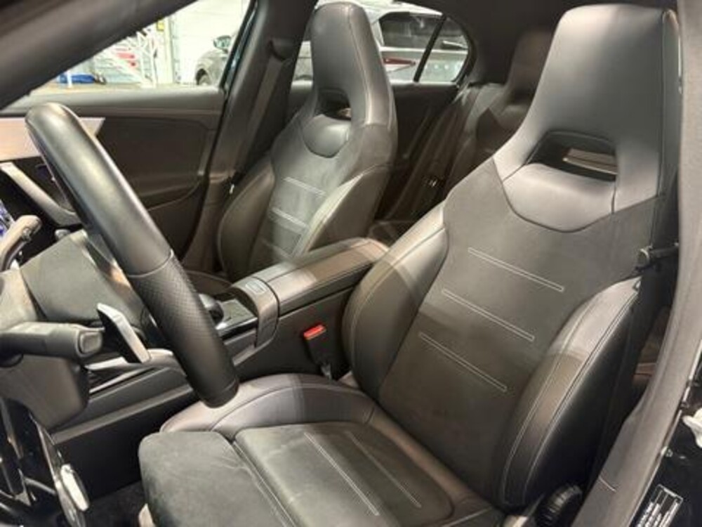 Mercedes-Benz A180 Business Solution AMG 136pk 2022 (Origineel-NL) A-klasse, P-175-JP