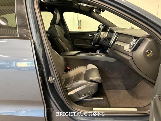 Volvo XC60 B5 Inscription 2.0 250pk 2021, P-247-ZP