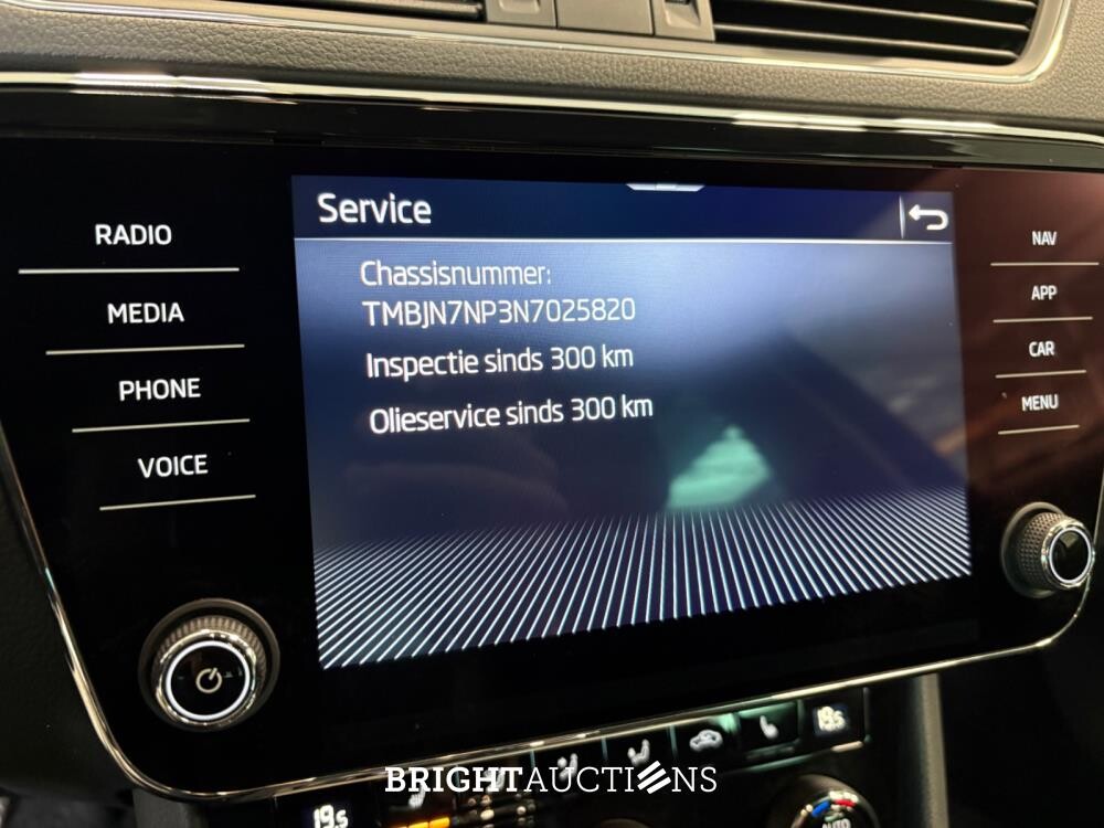 Škoda Superb Combi ACT Business Edition 1.5 TSI 150pk 2022 (Origineel-NL), P-400-DF