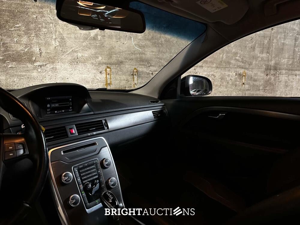 Volvo V70 2.0 T5 Summum 241pk 2017, Z-082-HJ