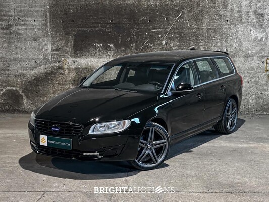 Volvo V70 2.0 T5 Summum 241pk 2017, Z-082-HJ