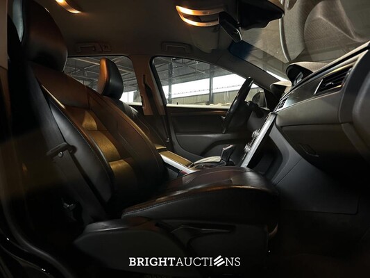 Volvo V70 2.0 T5 Summum 241pk 2017, Z-082-HJ