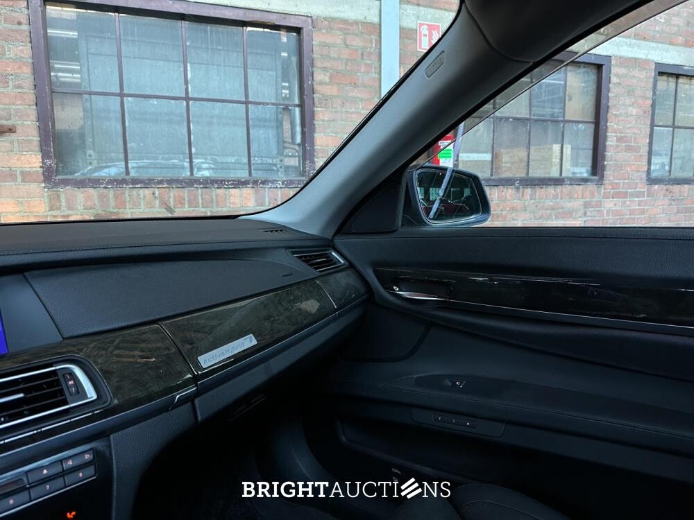 BMW ActiveHybrid7 F04 4.4 V8 7-er Reihe 465PS 2011 -Youngtimer-