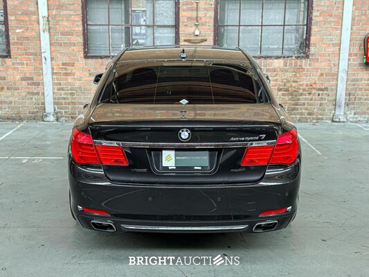 BMW ActiveHybrid7 F04 4.4 V8 7-er Reihe 465PS 2011 -Youngtimer-