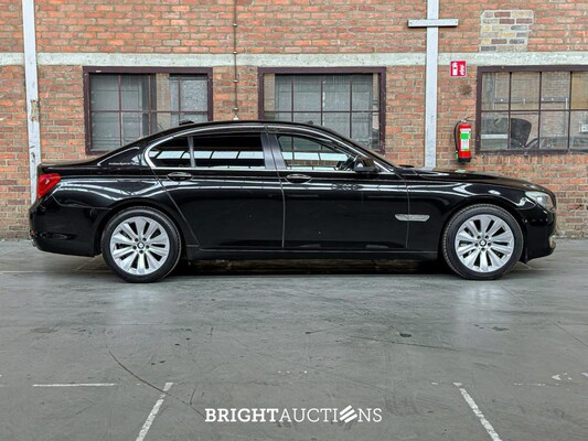 BMW ActiveHybrid7 F04 4.4 V8 7-er Reihe 465PS 2011 -Youngtimer-