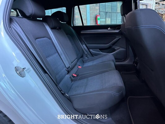 Volkswagen Passat Variant 1.4 TSI PHEV GTE Business 156pk 2021 (Origineel-NL+1e eigenaar), K-814-XG