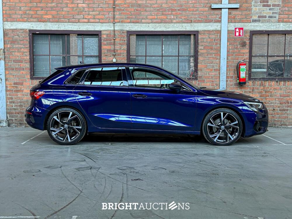 Audi A3 Sportback 35 TFSI Business edition 150hp 2020 (Original-NL+1st owner), J-594-JG