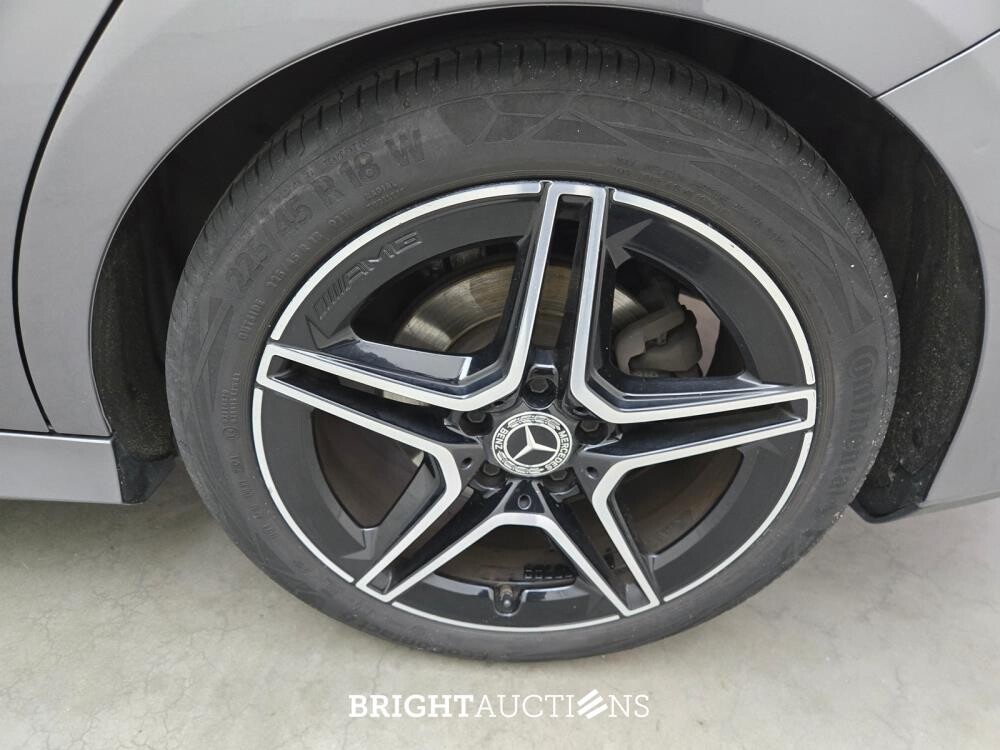 Mercedes-Benz CLA180 Shooting Brake Business Solution AMG 136pk 2021 (Origineel-NL) CLA-Klasse, N-228-NB
