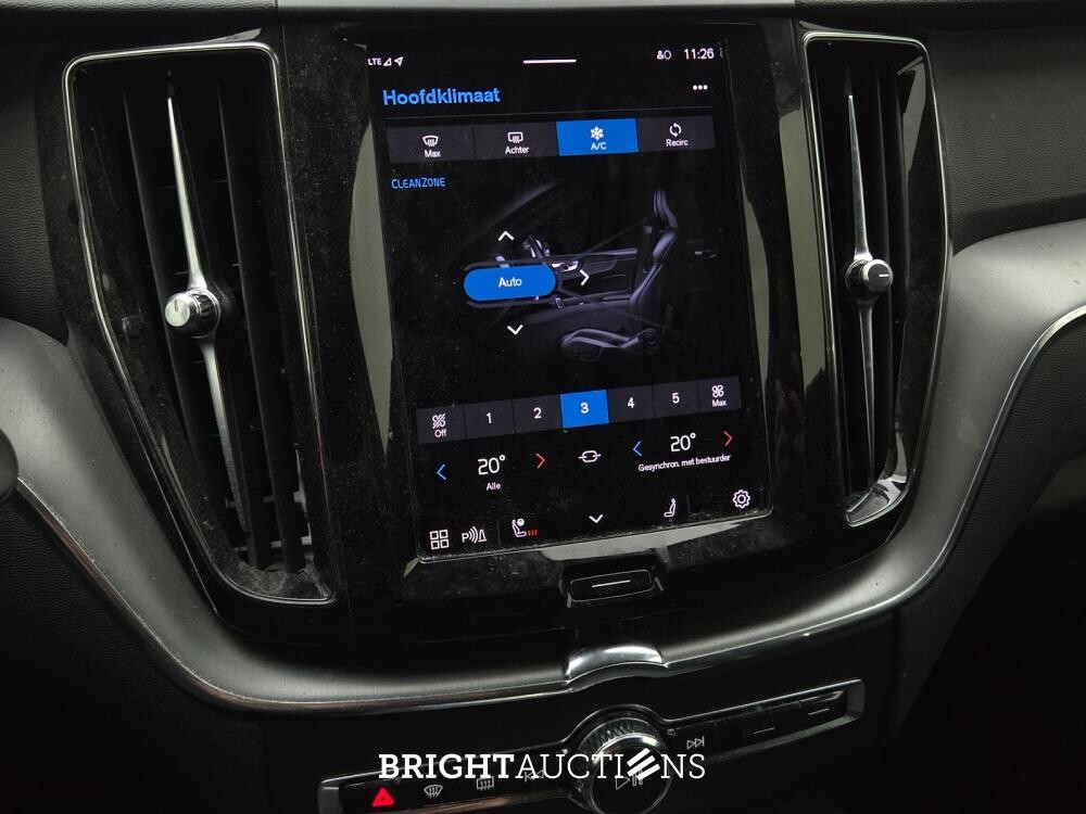 Volvo XC60 B4 Momentum 2.0 197pk 2022 (Origineel-NL), P-205-ND
