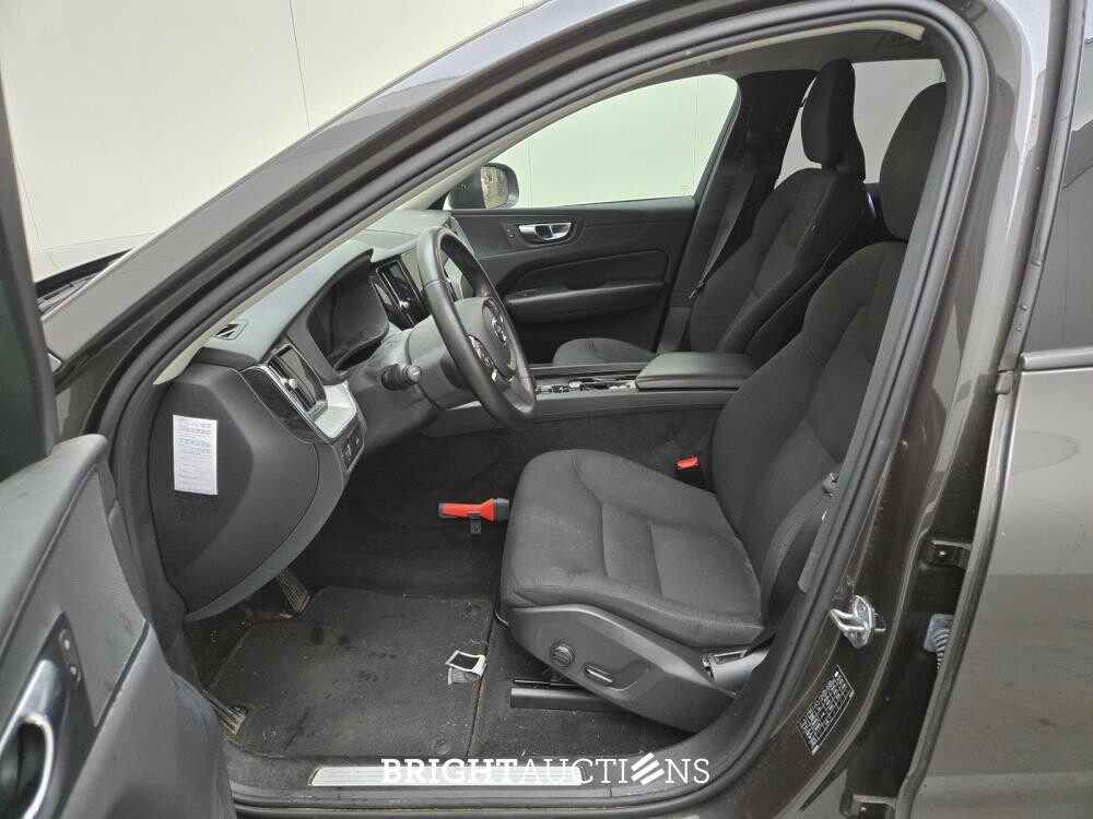 Volvo XC60 B4 Momentum 2.0 197pk 2022 (Origineel-NL), P-205-ND