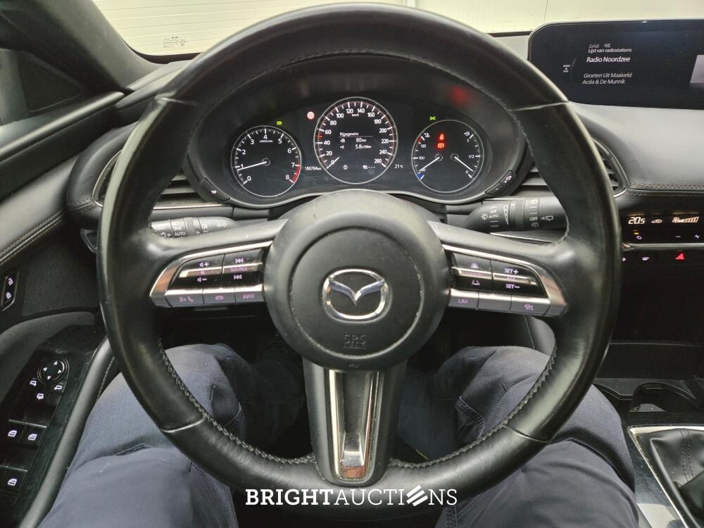 Mazda 3 e-SkyActiv-G M Hybrid 2.0 SkyActiv 122pk 2023 (Origineel-NL), S-358-NR