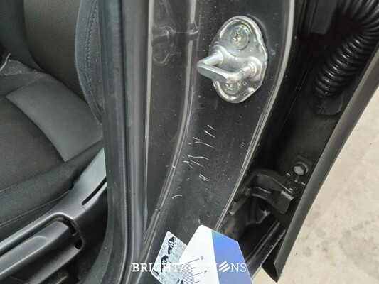 Mazda 3 e-SkyActiv-G M Hybrid 2.0 SkyActiv 122pk 2023 (Origineel-NL), S-358-NR