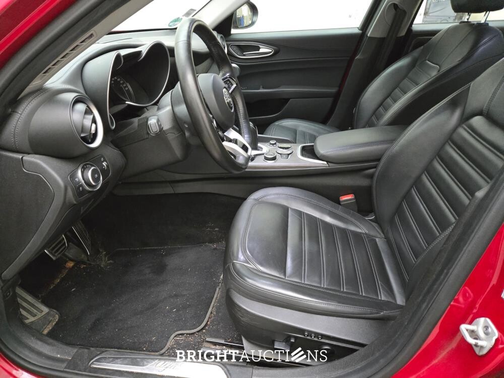Alfa Romeo Giulia 2.0T TI 2.0 201pk 2022 (Origineel-NL), N-570-XN