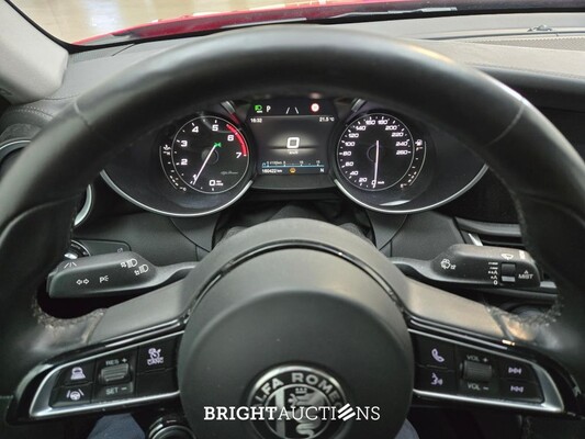 Alfa Romeo Giulia 2.0T TI 2.0 201pk 2022 (Origineel-NL), N-570-XN