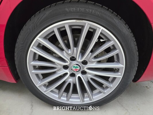 Alfa Romeo Giulia 2.0T TI 2.0 201pk 2022 (Origineel-NL), N-570-XN
