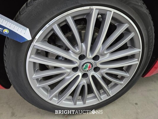 Alfa Romeo Giulia 2.0T TI 2.0 201pk 2022 (Origineel-NL), N-570-XN