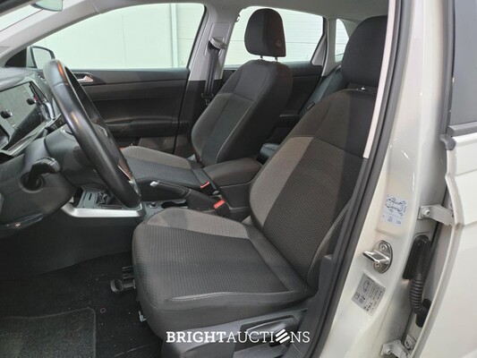 Volkswagen Polo Life Business 1.0 TSI 95pk 2022 (Origineel-NL), R-852-XK