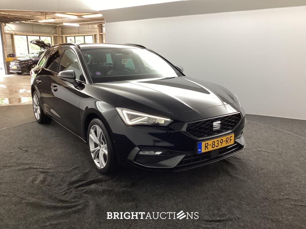 SEAT Leon FR Sportstourer Business Intense 1.0 TSI 110pk 2022 (Origineel-NL), R-839-RF