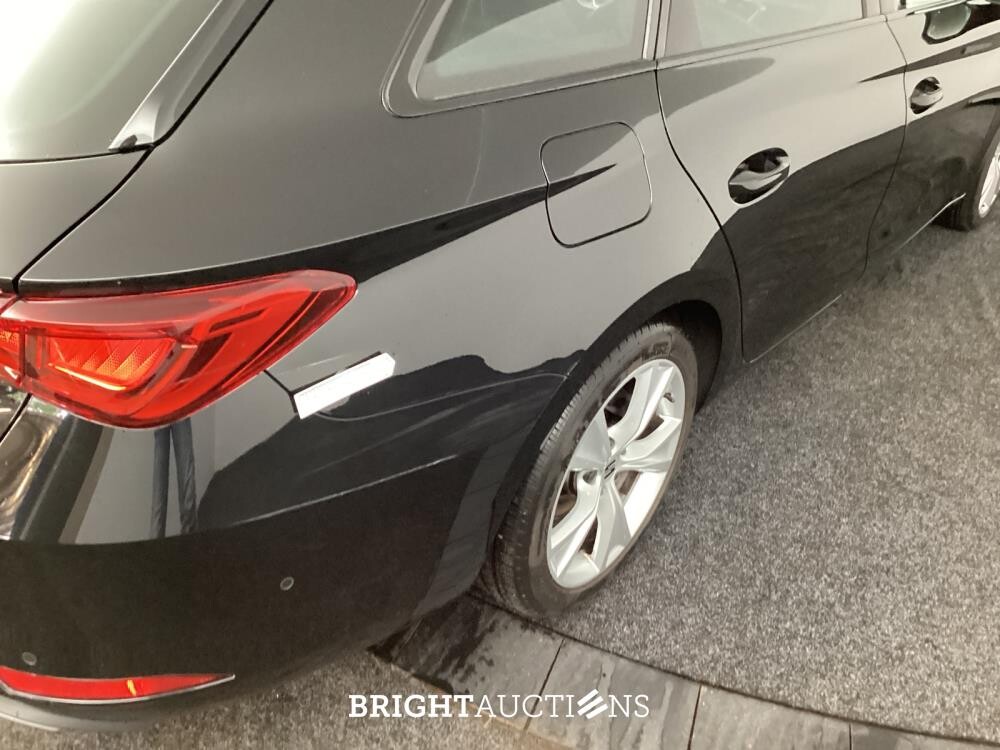 SEAT Leon FR Sportstourer Business Intense 1.0 TSI 110pk 2022 (Origineel-NL), R-839-RF