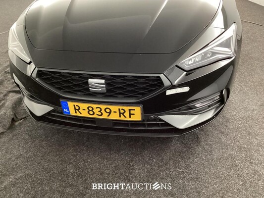 SEAT Leon FR Sportstourer Business Intense 1.0 TSI 110pk 2022 (Origineel-NL), R-839-RF