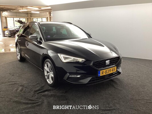 SEAT Leon FR Sportstourer Business Intense 1.0 TSI 110pk 2022 (Origineel-NL), R-839-RF