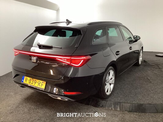 SEAT Leon FR Sportstourer Business Intense 1.0 TSI 110pk 2022 (Origineel-NL), R-839-RF