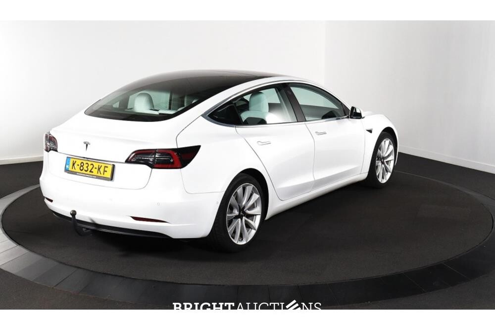 Tesla Model 3 Standard RWD Plus 60 kWh 238pk 2020 (Origineel-NL), K-832-KF