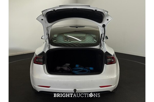 Tesla Model 3 Standard RWD Plus 60 kWh 238pk 2020 (Origineel-NL), K-832-KF