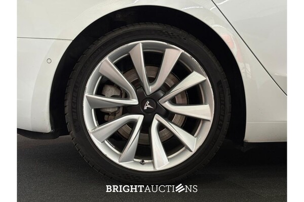 Tesla Model 3 Standard RWD Plus 60 kWh 238pk 2020 (Origineel-NL), K-832-KF