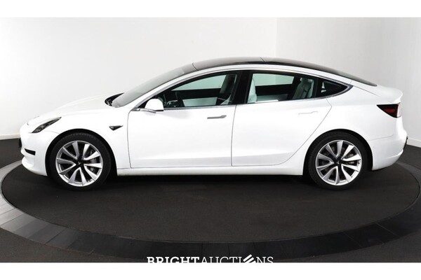 Tesla Model 3 Standard RWD Plus 60 kWh 238pk 2020 (Origineel-NL), K-832-KF