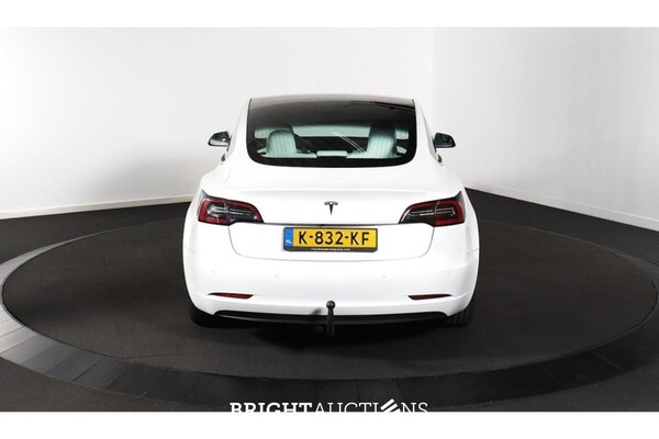 Tesla Model 3 Standard RWD Plus 60 kWh 238pk 2020 (Origineel-NL), K-832-KF