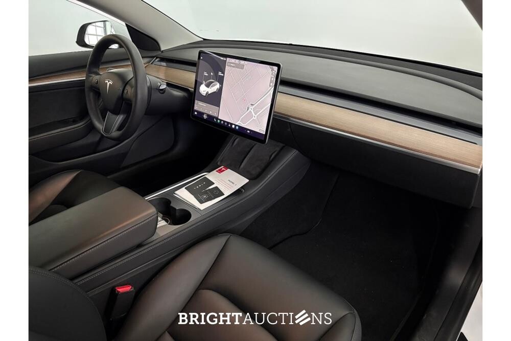 Tesla Model 3 Standard RWD Plus 60 kWh 238pk 2021 (Origineel-NL), L-483-GL