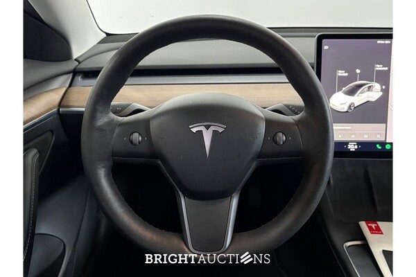 Tesla Model 3 Standard RWD Plus 60 kWh 238pk 2021 (Origineel-NL), L-483-GL