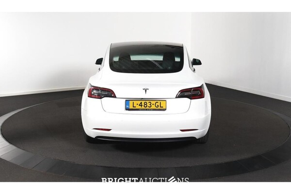Tesla Model 3 Standard RWD Plus 60 kWh 238pk 2021 (Origineel-NL), L-483-GL