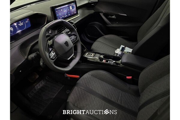 Peugeot 2008 e- EV Allure Avantage 54 kWh 156pk 2025 (Origineel-NL), HLR-73-V