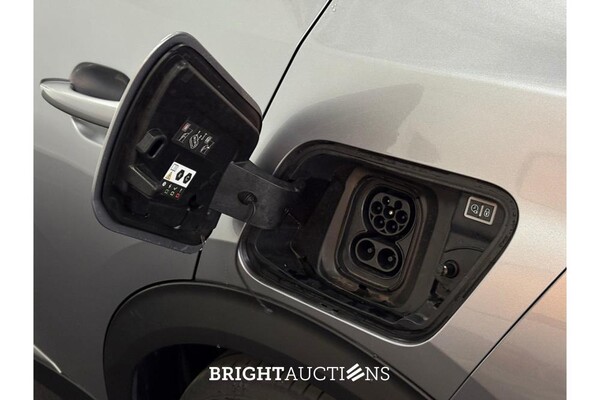 Peugeot 2008 e- EV Allure Avantage 54 kWh 156pk 2025 (Origineel-NL), HLR-73-V