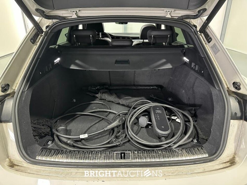 Audi e-tron 55 S edition Quattro 95 kWh 408pk 2020 (Origineel-NL), K-185-KZ