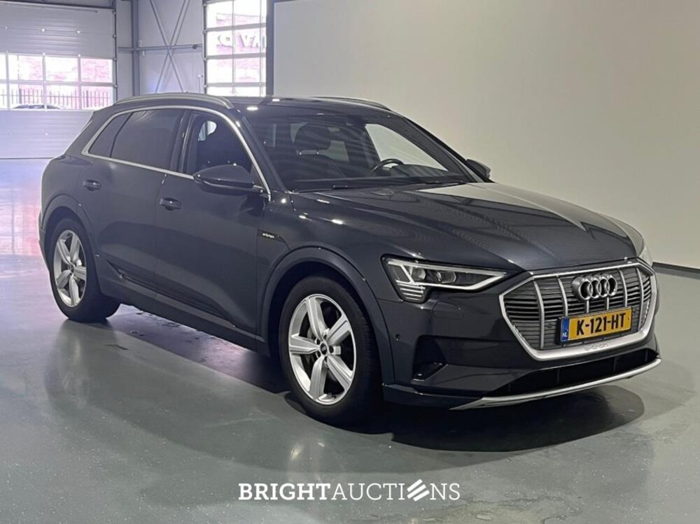 Audi e-tron 50 e-tron Launch edition Quattro 71 kWh 313pk 2020 (Origineel-NL), K-121-HT