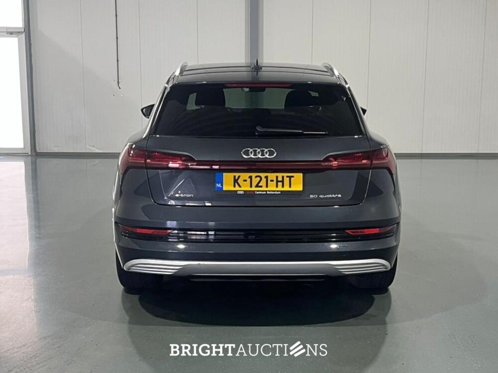 Audi e-tron 50 e-tron Launch edition Quattro 71 kWh 313pk 2020 (Origineel-NL), K-121-HT