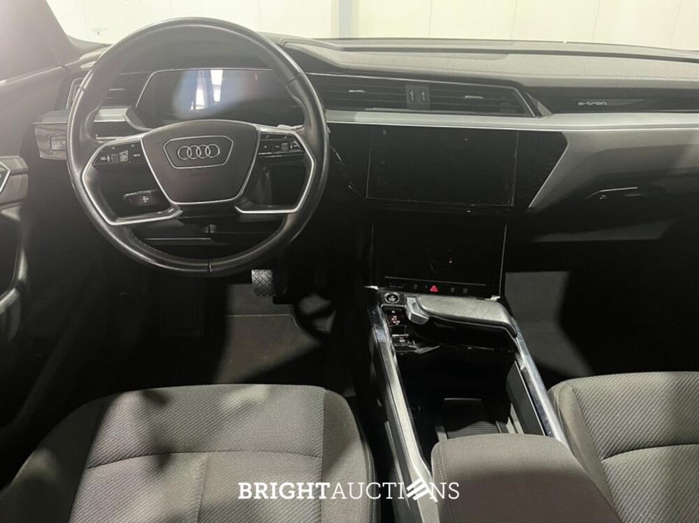 Audi e-tron 50 e-tron Launch edition Quattro 71 kWh 313pk 2020 (Origineel-NL), K-121-HT