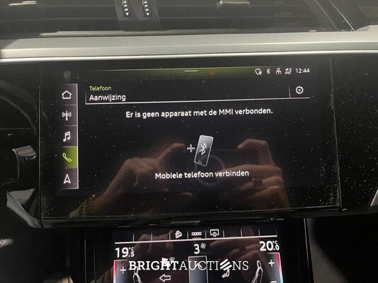 Audi e-tron 50 e-tron Launch edition Quattro 71 kWh 313pk 2020 (Origineel-NL), K-121-HT