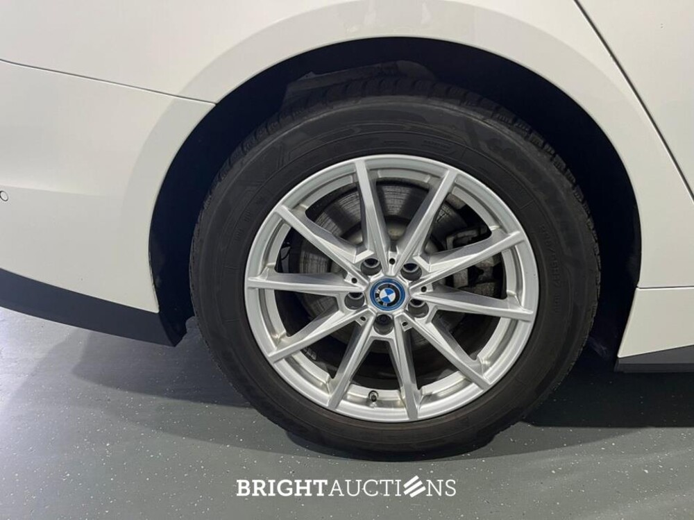 BMW i4 eDrive40 High Executive 84 kWh 340pk 2023 (Origineel-NL), X-966-DN