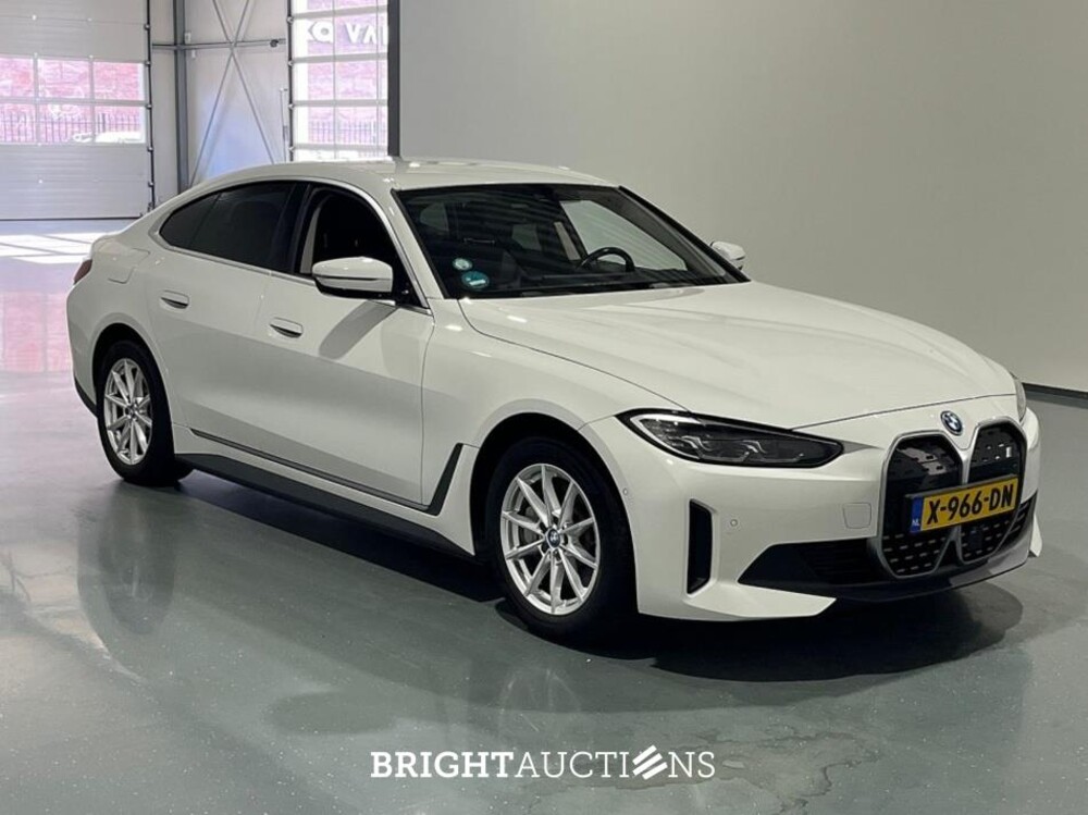 BMW i4 eDrive40 High Executive 84 kWh 340pk 2023 (Origineel-NL), X-966-DN