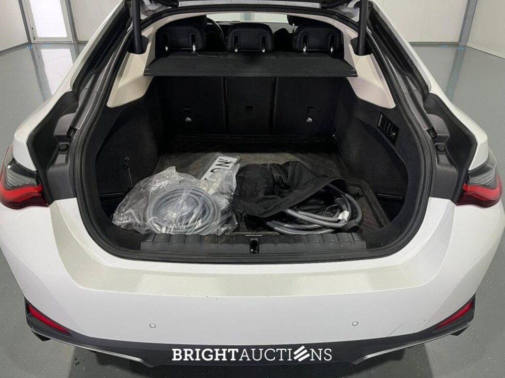 BMW i4 eDrive40 High Executive 84 kWh 340pk 2023 (Origineel-NL), X-966-DN