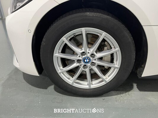 BMW i4 eDrive40 High Executive 84 kWh 340pk 2023 (Origineel-NL), X-966-DN