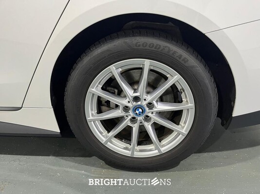 BMW i4 eDrive40 High Executive 84 kWh 340pk 2023 (Origineel-NL), X-966-DN