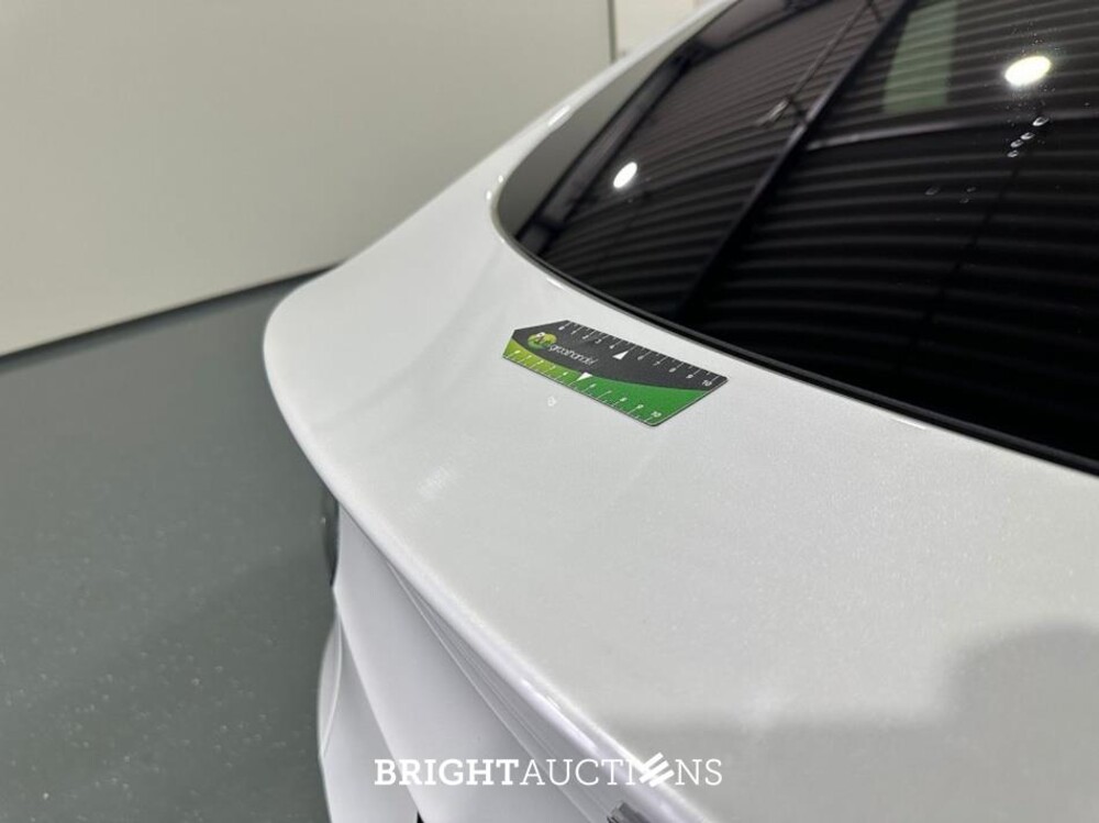 Tesla Model Y Long Range AWD 75 kWh 351pk 2023 (Origineel-NL), S-396-PJ