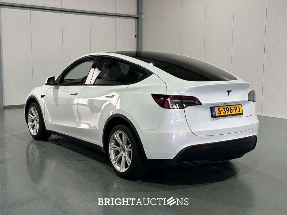 Tesla Model Y Long Range AWD 75 kWh 351pk 2023 (Origineel-NL), S-396-PJ